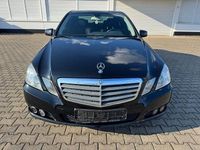 Gebraucht Mercedes E220 170 PS (125 kW) 2010 Schwarz Limousine