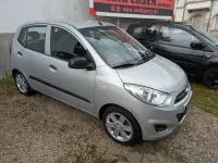 Gebraucht Hyundai i10 Edition 69 PS (50 kW) 2013 Silber Kleinwagen