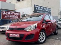 Gebraucht Kia Rio Attract 86 PS (63 kW) 2014 Rot Kleinwagen