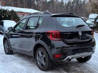 Gebraucht Dacia Sandero Celebration 90 PS (66 kW) 2017 Schwarz Kleinwagen