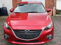 Gebraucht Mazda 3 Center-Line 120 PS (88 kW) 2016 Rot Limousine