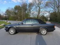 Gebraucht BMW 318 Cabriolet 113 PS (83 kW) 1991 Schwarz Cabrio
