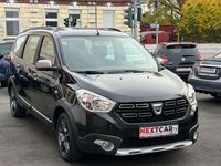 Gebraucht Dacia Lodgy Celebration 116 PS (85 kW) 2017 Perlmuttschwarz Van / Kleinbus