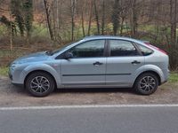 Gebraucht Ford Focus Ghia 101 PS (74 kW) 2005 Beige Limousine