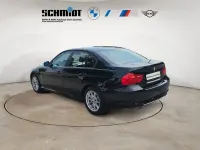 Gebraucht BMW 316 116 PS (85 kW) 2011 Schwarz Limousine