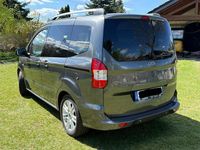 Gebraucht Ford Tourneo Courier Titanium 101 PS (74 kW) 2019 Grau Van / Kleinbus