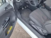 Gebraucht Opel Corsa 80 PS (58 kW) 2010 Weiß Kleinwagen