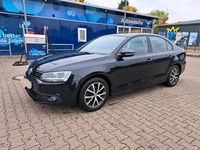 Gebraucht VW Jetta 105 PS (77 kW) 2012 Limousine