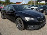 Gebraucht Skoda Superb Ambition 150 PS (110 kW) 2019 Schwarzmagic perleffekt Kleinwagen