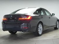 Gebraucht BMW 320 190 PS (139 kW) 2024 Dravitgrau Limousine