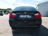 Gebraucht BMW 325 Sport Line 218 PS (160 kW) 2006 Blau Limousine