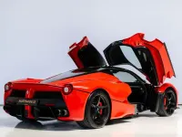 Gebraucht Ferrari LaFerrari 789 PS (580 kW) 2014 Rot Coupé