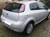 Gebraucht Fiat Punto 73 PS (53 kW) 2012 Grau Kleinwagen