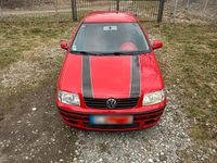 Gebraucht VW Golf IV 64 PS (47 kW) 2001 Rot Kleinwagen