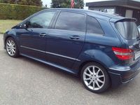 Gebraucht Mercedes E200 193 PS (141 kW) 2006 Blau Limousine