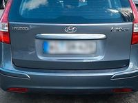 Gebraucht Hyundai i30 110 PS (80 kW) 2010 Grau Kombi