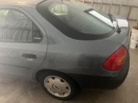 Second-hand Ford Mondeo 116 CP (85 kW) 1999 Argintiu Berlinǎ