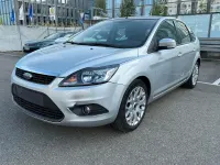 Używany Ford Focus 101 KM (74 kW) 2009 Szary Sedan/Limuzyna