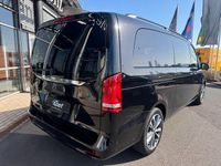 Gebraucht Mercedes V300 237 PS (174 kW) 2024 Schwarz Van / Kleinbus