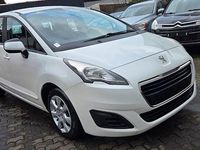 Gebraucht Peugeot 5008 Access 114 PS (83 kW) 2014 Weiß Van / Kleinbus