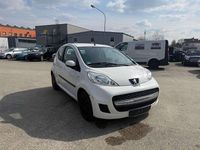 Gebraucht Peugeot 107 Style 68 PS (50 kW) 2011 Weiss 068 Kleinwagen