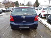 Gebraucht VW Polo Cricket 75 PS (55 kW) 2004 Indigoblau perleffekt Kleinwagen