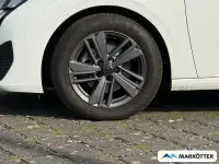 Gebraucht Peugeot 308 Active 131 PS (96 kW) 2023 Weiss Limousine