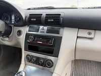 Gebraucht Mercedes C180 143 PS (105 kW) 2004 Schwarz Coupé