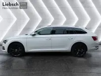 Gebraucht Skoda Superb Style 150 PS (110 kW) 2023 Weiß Kombi
