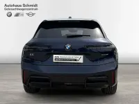 Gebraucht BMW iX M Sport 400 kW (544 PS) 2025 Bmw individual tansanitblau SUV
