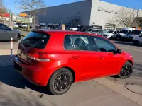 Second-hand VW Golf VI 105 CP (77 kW) 2011 Roșu Hatchback