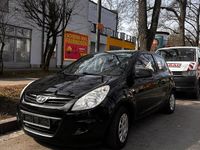 Gebraucht Hyundai i20 77 PS (56 kW) 2009 Schwarz Kleinwagen