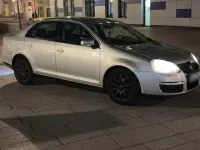 Gebraucht VW Jetta 102 PS (75 kW) 2005 Grau Limousine