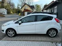 Usata Ford Fiesta 101 CV (74 kW) 2015 Bianco Utilitaria