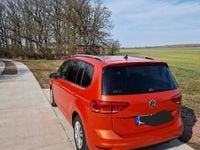 Gebraucht VW Touran 150 PS (110 kW) 2017 Orange Van / Kleinbus