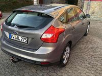 Gebraucht Ford Focus Ambiente 95 PS (69 kW) 2014 Limousine