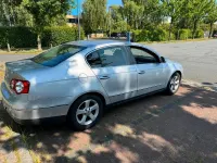 Gebraucht VW Passat 125 PS (91 kW) 2010 Silber Limousine