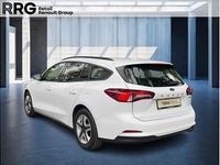 Gebraucht Ford Focus Cool & Connect 126 PS (92 kW) 2022 Braun Kombi