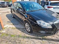 Gebraucht Lancia Delta 120 PS (88 kW) 2010 Schwarz Kleinwagen