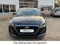 gebraucht Hyundai i30 YES! Navi / Allwetter / DAB+ / Kamera