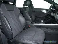 Gebraucht Audi A4 S-Line 204 PS (150 kW) 2023 Navarrablau metallic Kombi