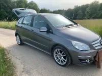 Gebraucht Mercedes B180 116 PS (85 kW) 2010 Grau Van / Kleinbus