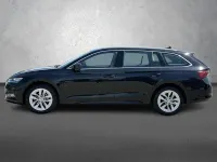 Gebraucht Skoda Octavia Selection 150 PS (110 kW) 2024 Blackmagic perleffekt Kombi
