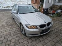 Gebraucht BMW 318 143 PS (105 kW) 2010 Silber Kombi