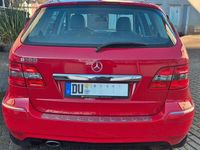 Gebraucht Mercedes B160 95 PS (69 kW) 2011 Rot Van / Kleinbus