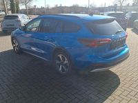 Gebraucht Ford Focus Active X 116 PS (85 kW) 2024 Desert island blue Kombi