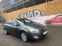 Gebraucht Opel Astra Edition 110 PS (80 kW) 2011 Karbongrau/technical grey Kombi