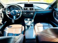 Gebraucht BMW 330 258 PS (189 kW) 2013 Weiß Limousine