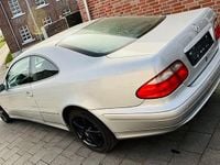 Gebraucht Mercedes CLK320 Elegance 218 PS (160 kW) 2000 Silber Coupé