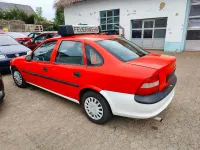 Gebraucht Opel Vectra 115 PS (84 kW) 1997 Rot Limousine